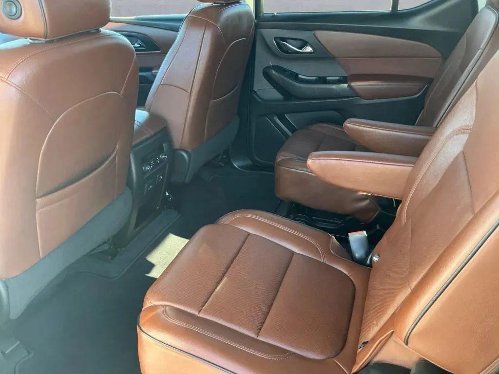 used 2021 Chevrolet Traverse car, priced at $19,984