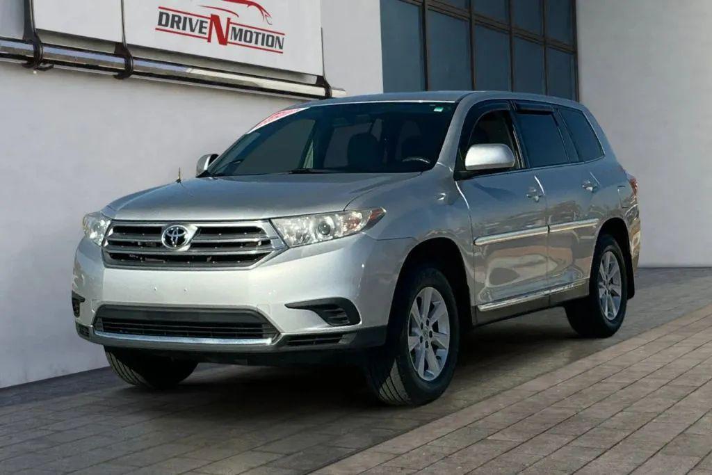 used 2011 Toyota Highlander car, priced at $12,484