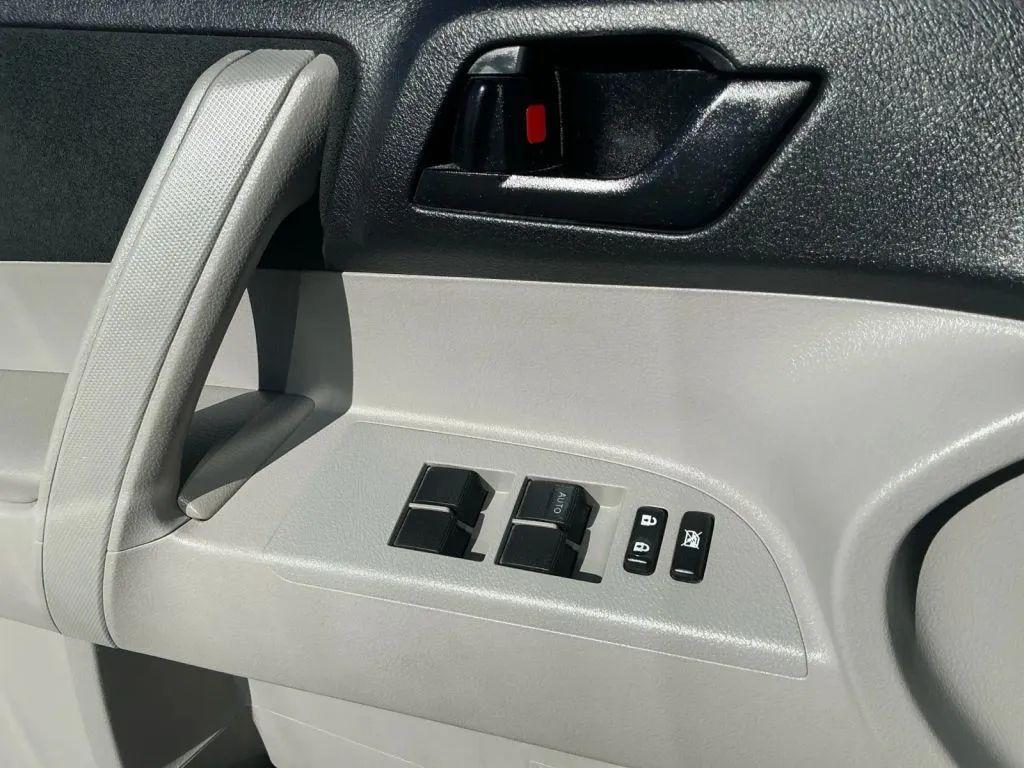 used 2011 Toyota Highlander car, priced at $12,484