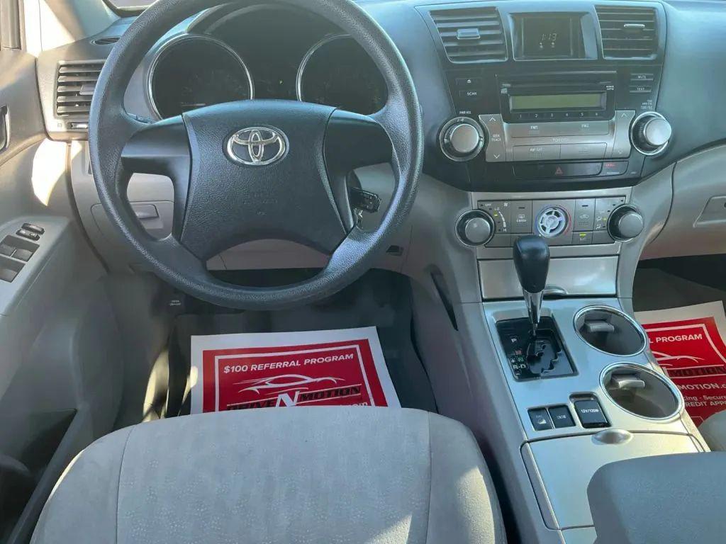used 2011 Toyota Highlander car, priced at $12,484