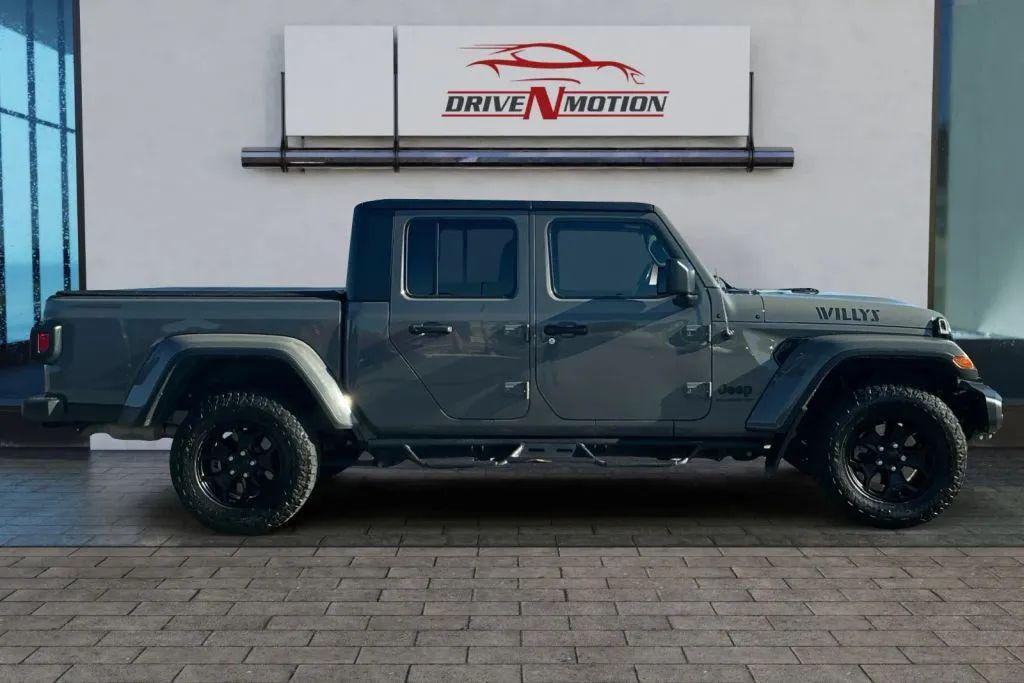 used 2022 Jeep Gladiator car, priced at $33,471