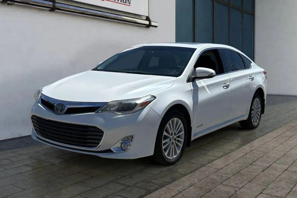 used 2013 Toyota Avalon Hybrid car, priced at $12,484