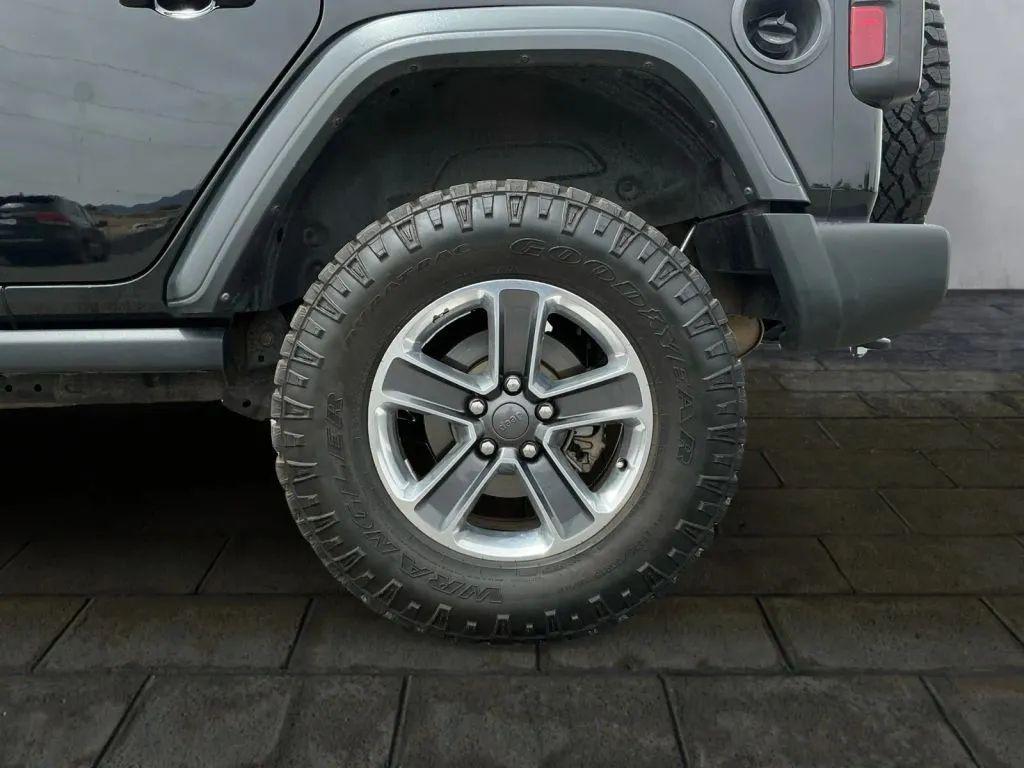 used 2018 Jeep Wrangler Unlimited car, priced at $21,984