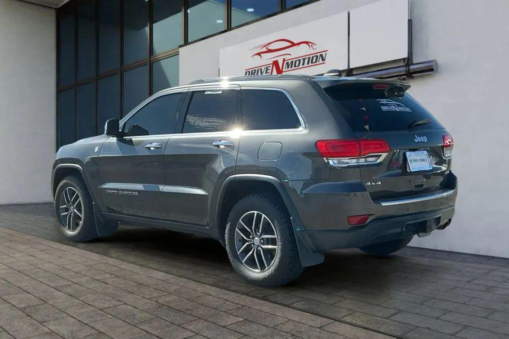 used 2017 Jeep Grand Cherokee car, priced at $13,484