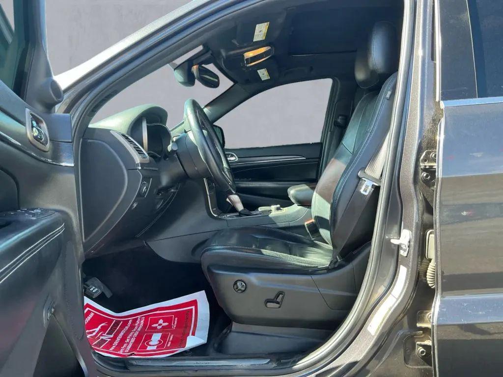used 2017 Jeep Grand Cherokee car, priced at $13,484