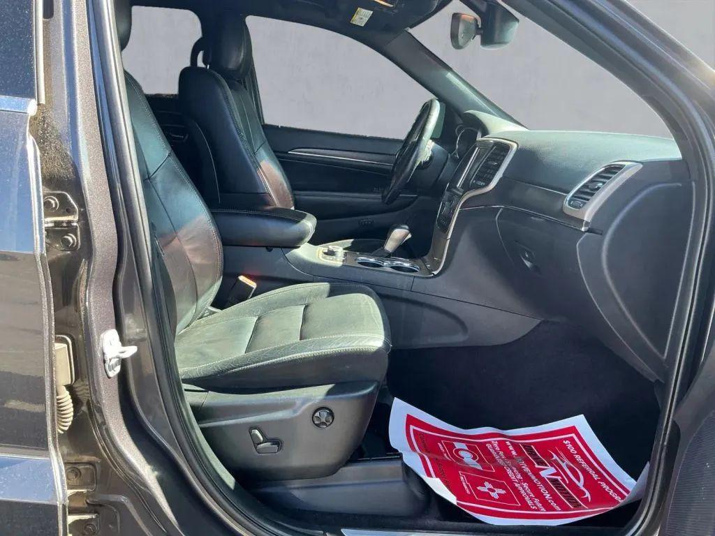 used 2017 Jeep Grand Cherokee car, priced at $13,484