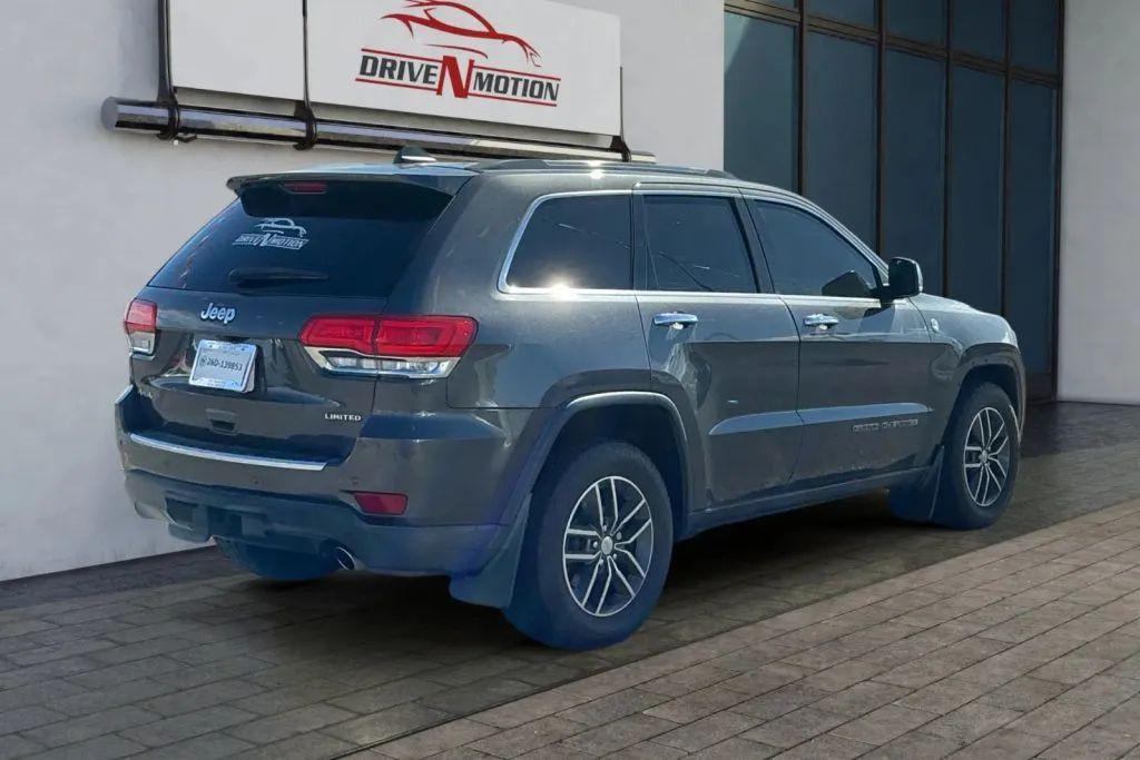 used 2017 Jeep Grand Cherokee car, priced at $13,484