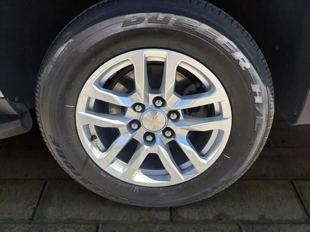 used 2021 Chevrolet Suburban car, priced at $29,984