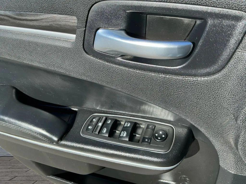 used 2022 Chrysler 300 car, priced at $21,984