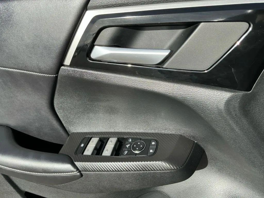 used 2024 Mitsubishi Outlander car, priced at $23,971