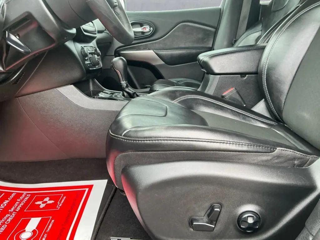 used 2020 Jeep Cherokee car, priced at $14,484