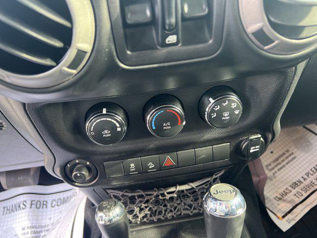 used 2015 Jeep Wrangler Unlimited car, priced at $15,995