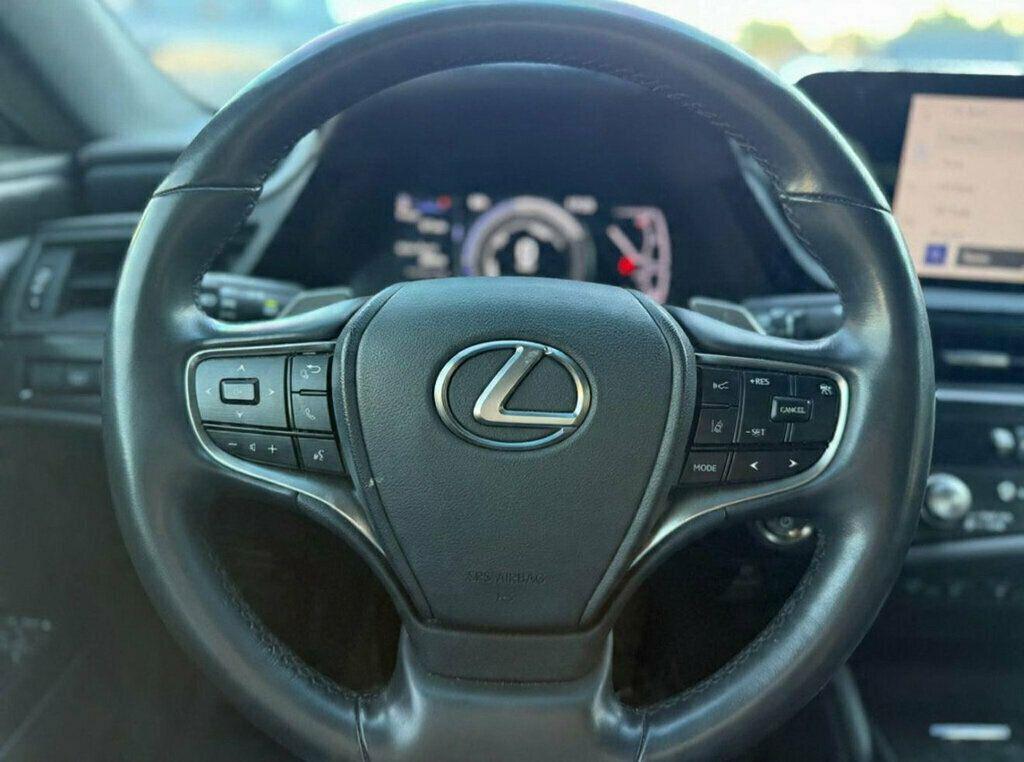 used 2024 Lexus ES 300h car, priced at $27,990