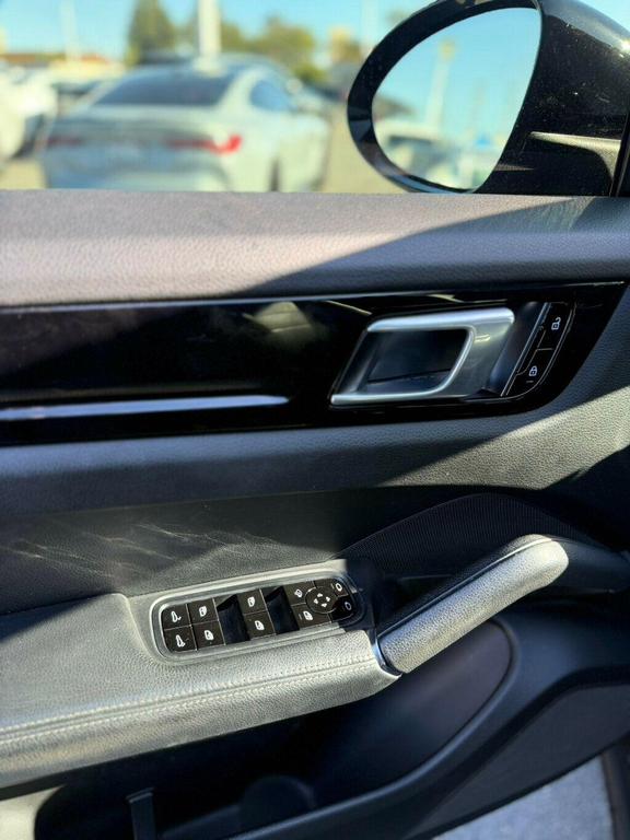 used 2019 Porsche Cayenne car, priced at $29,890