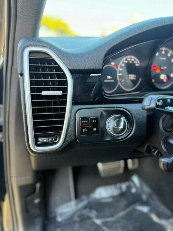 used 2019 Porsche Cayenne car, priced at $32,990