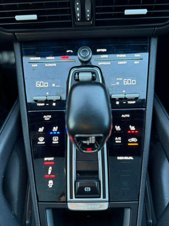 used 2019 Porsche Cayenne car, priced at $32,990