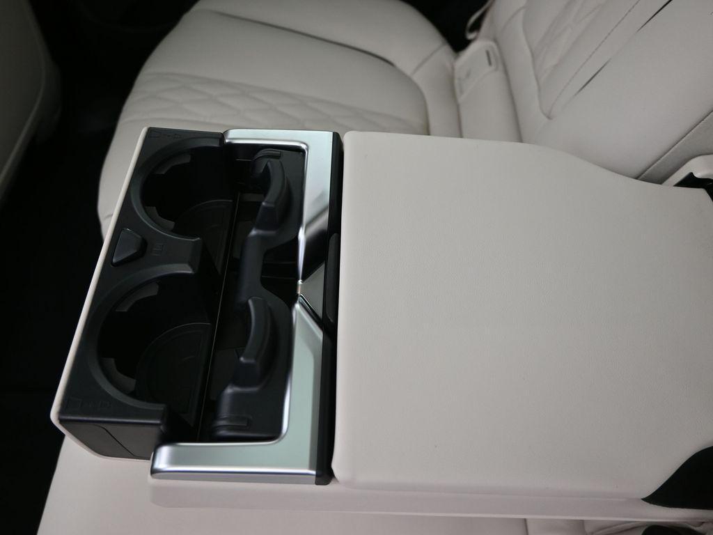 new 2026 BMW X7 car, priced at $99,100