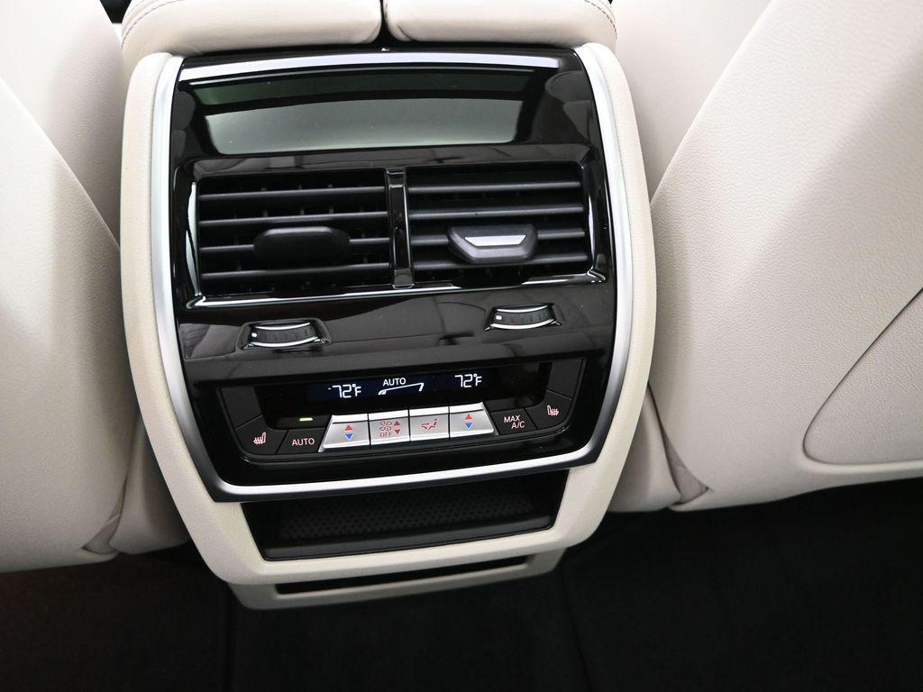 new 2026 BMW X7 car, priced at $99,100