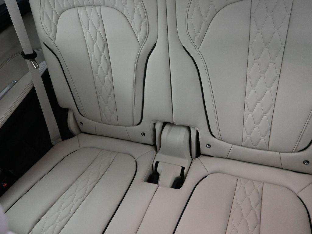 new 2026 BMW X7 car, priced at $99,100