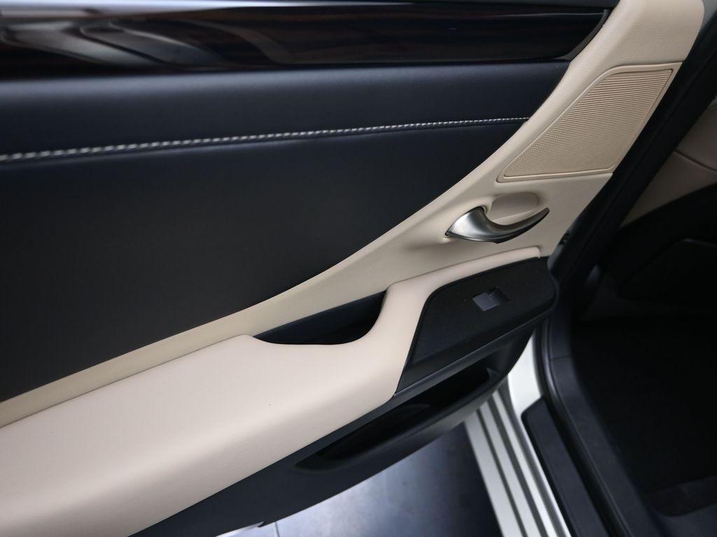 used 2020 Lexus ES 350 car, priced at $31,500