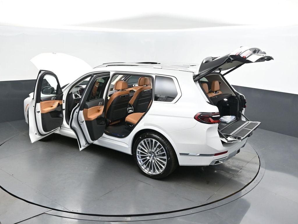 new 2026 BMW X7 car, priced at $93,665