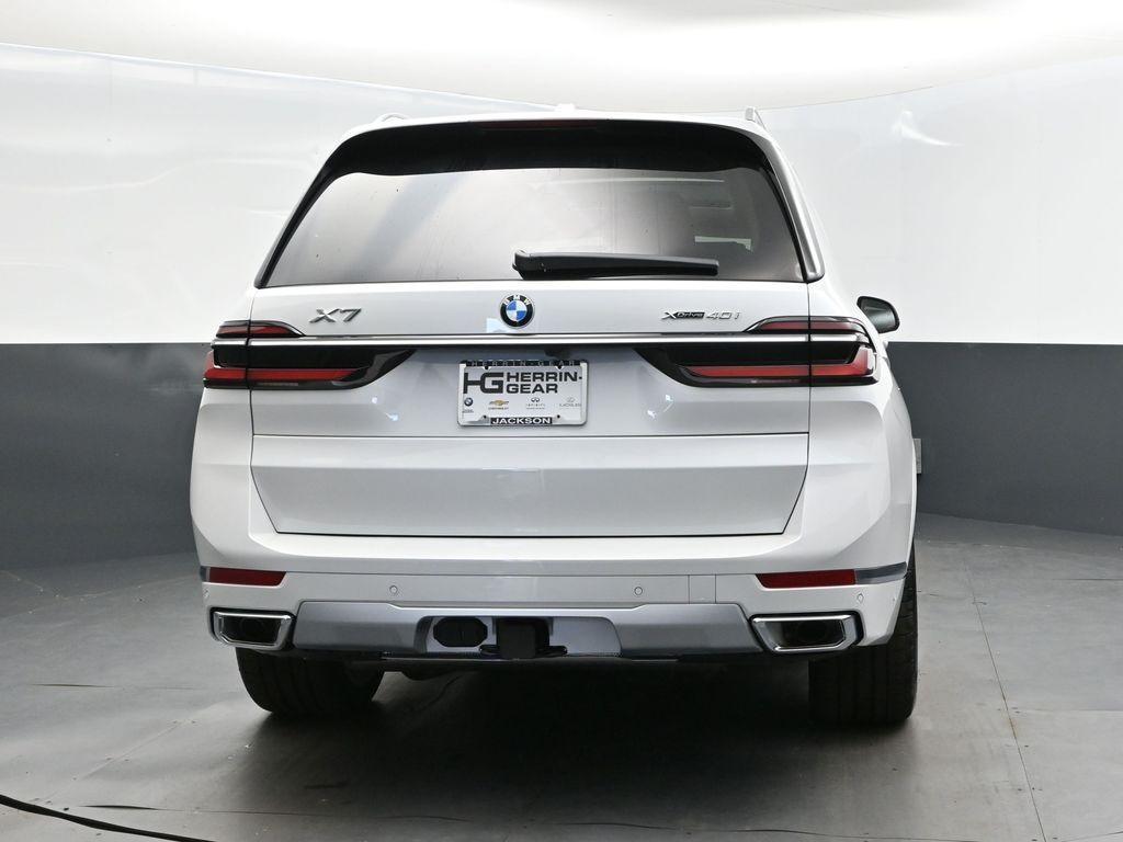 new 2026 BMW X7 car, priced at $93,665
