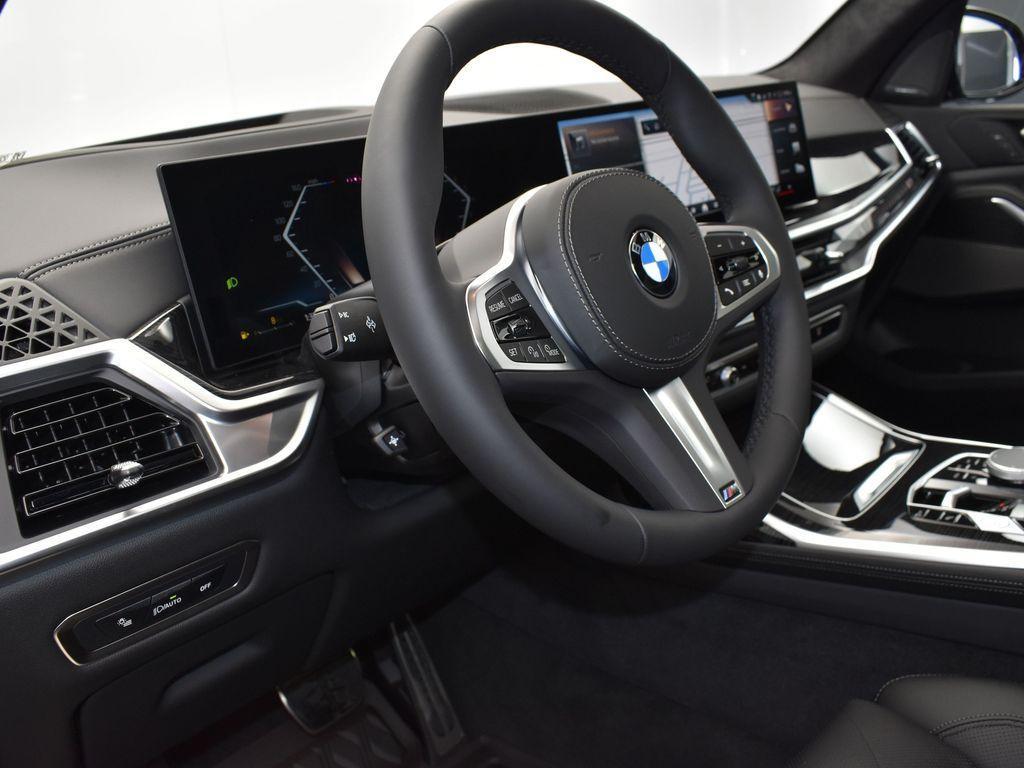 new 2026 BMW X7 car, priced at $101,265
