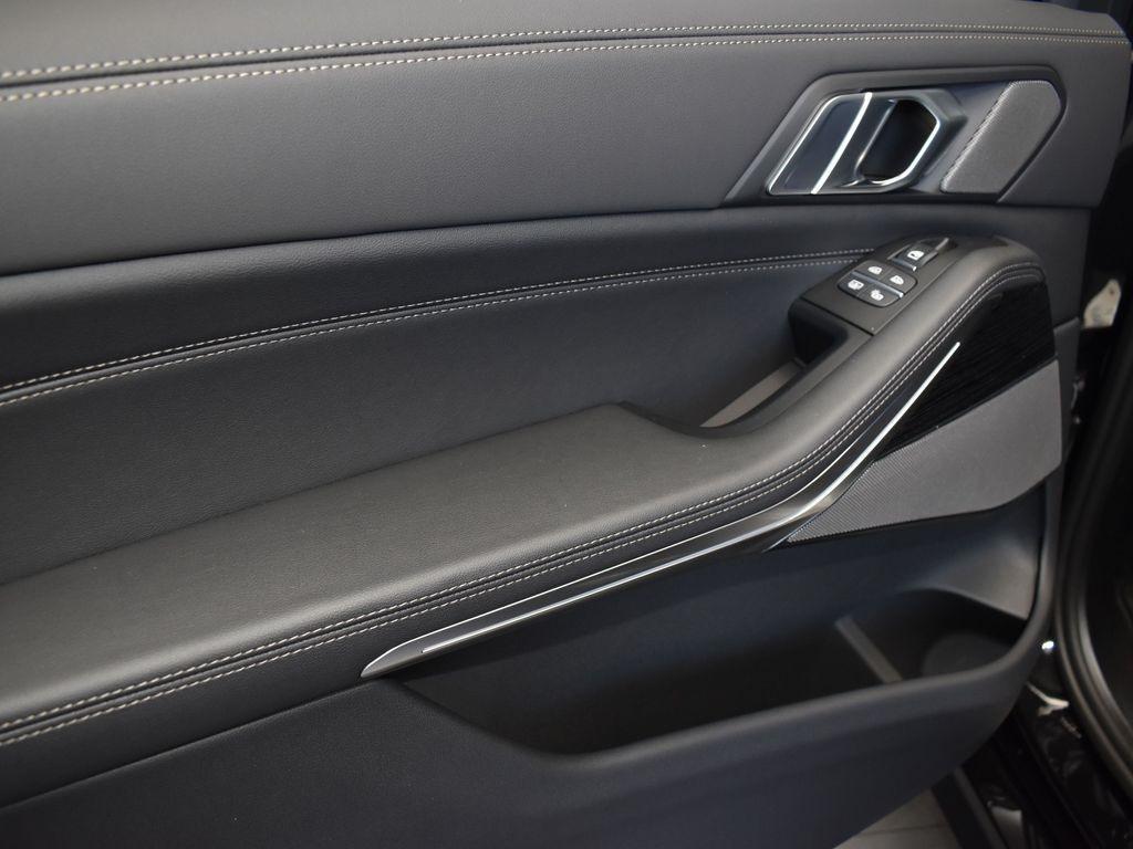 new 2026 BMW X7 car, priced at $101,265