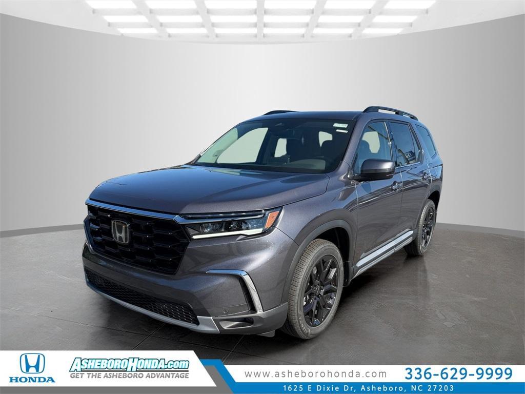 new 2025 Honda Pilot car, priced at $49,495