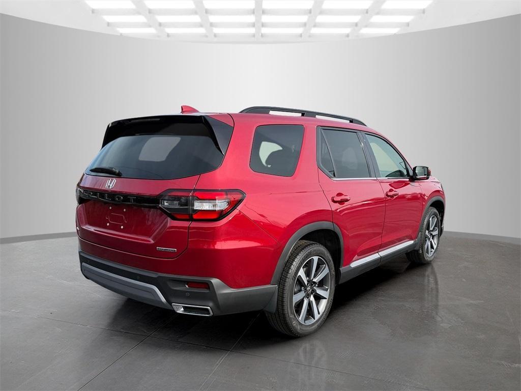 new 2025 Honda Pilot car, priced at $47,550