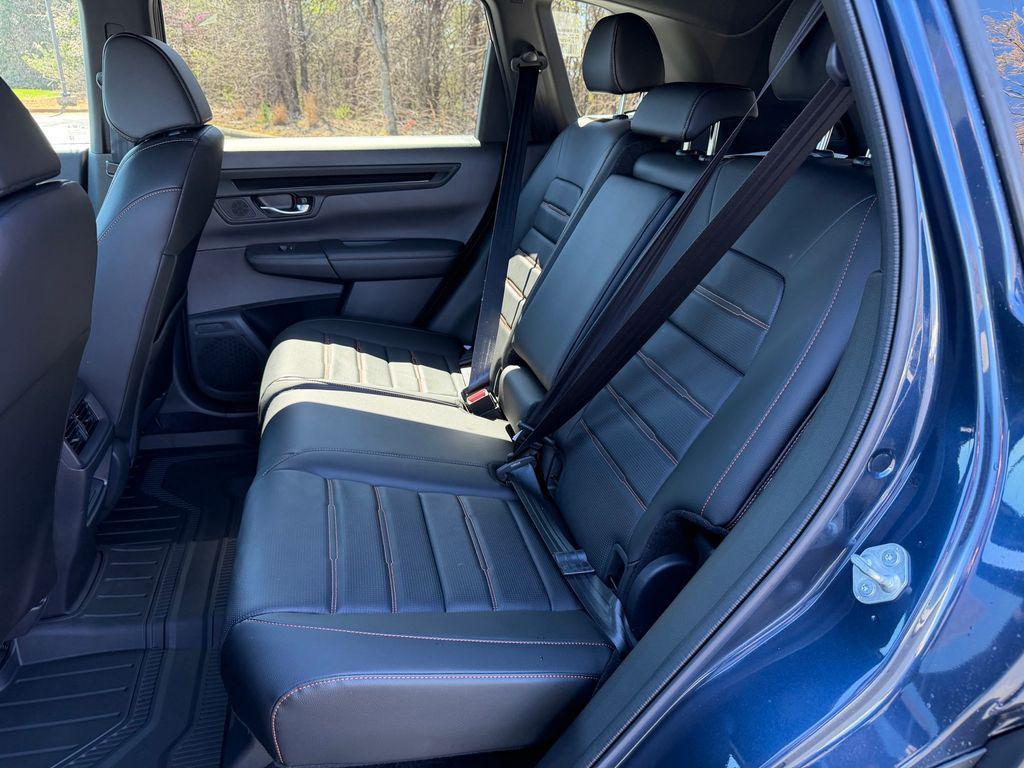 new 2026 Honda CR-V Hybrid car, priced at $39,175