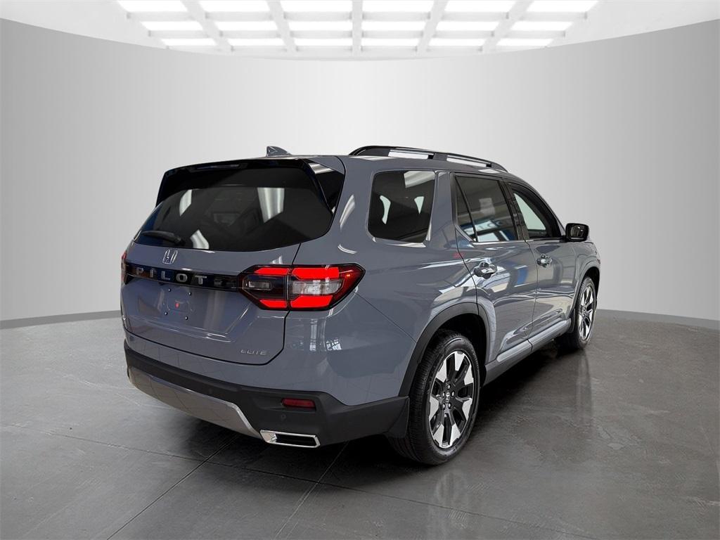 new 2026 Honda Pilot car, priced at $55,445