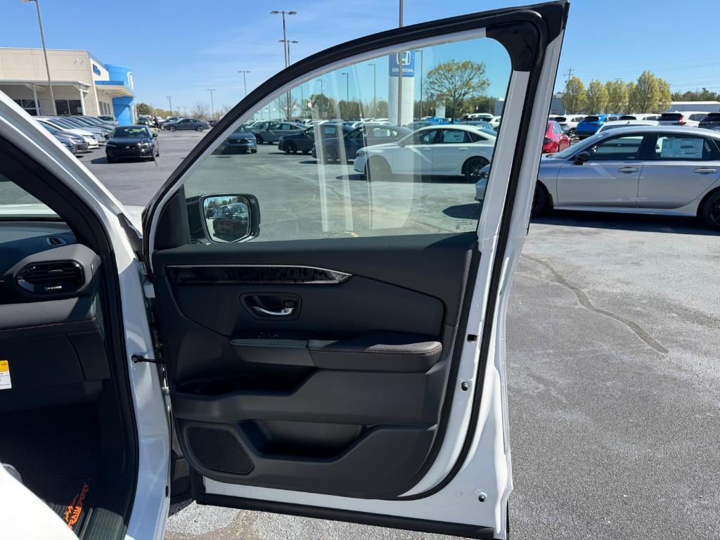 new 2026 Honda Passport car, priced at $55,800