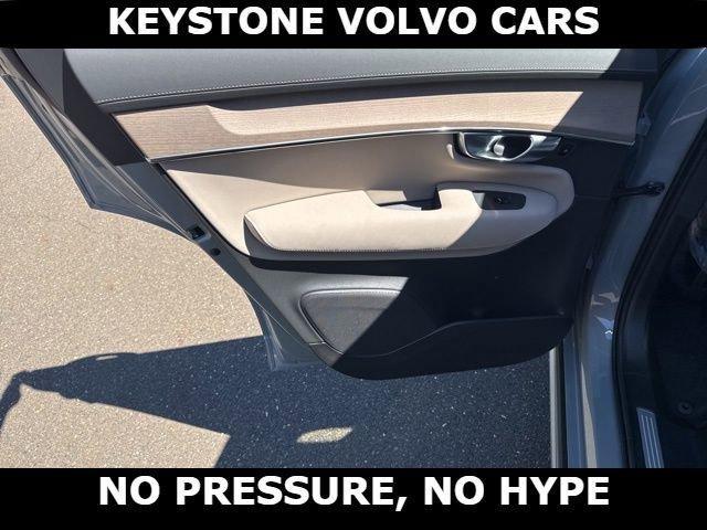 new 2026 Volvo XC90 car, priced at $70,022