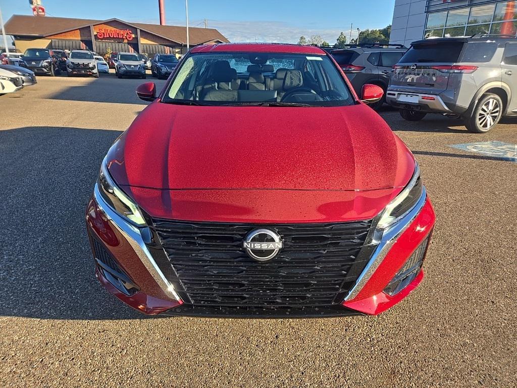 new 2025 Nissan Altima car, priced at $29,295