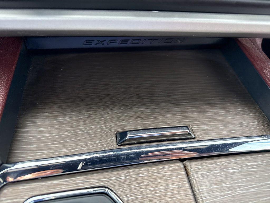 used 2023 Ford Expedition car, priced at $57,850