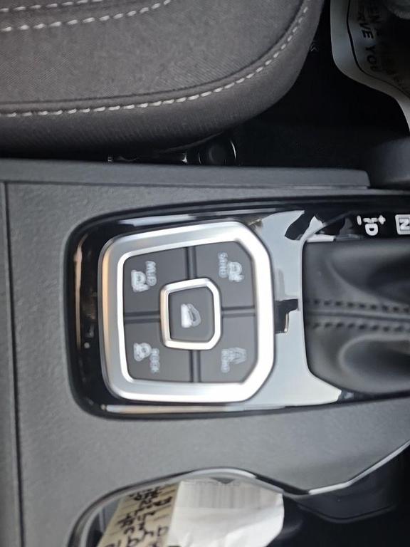 new 2026 Nissan Frontier car, priced at $38,397