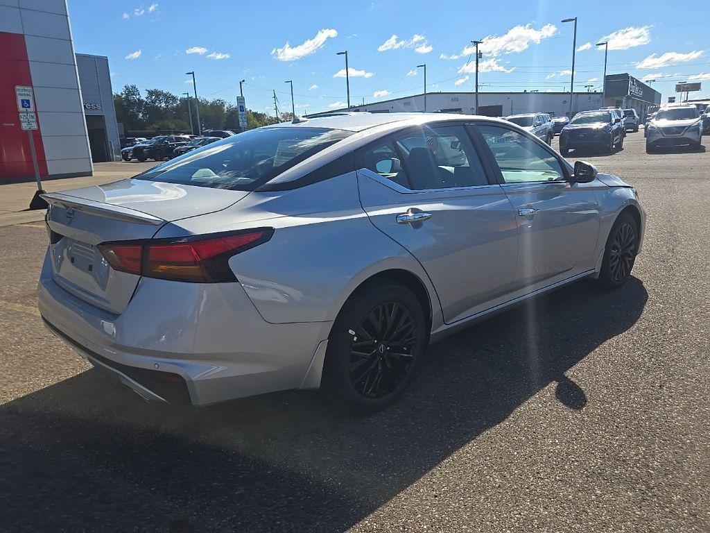 new 2025 Nissan Altima car, priced at $24,900