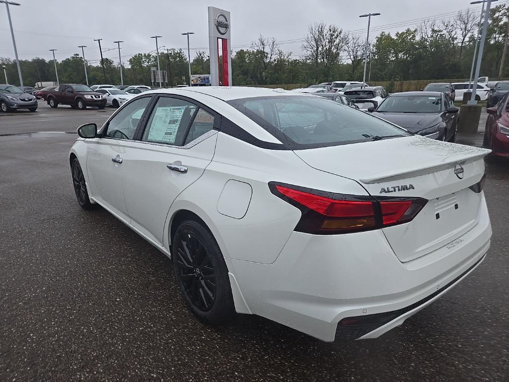 new 2025 Nissan Altima car, priced at $29,307
