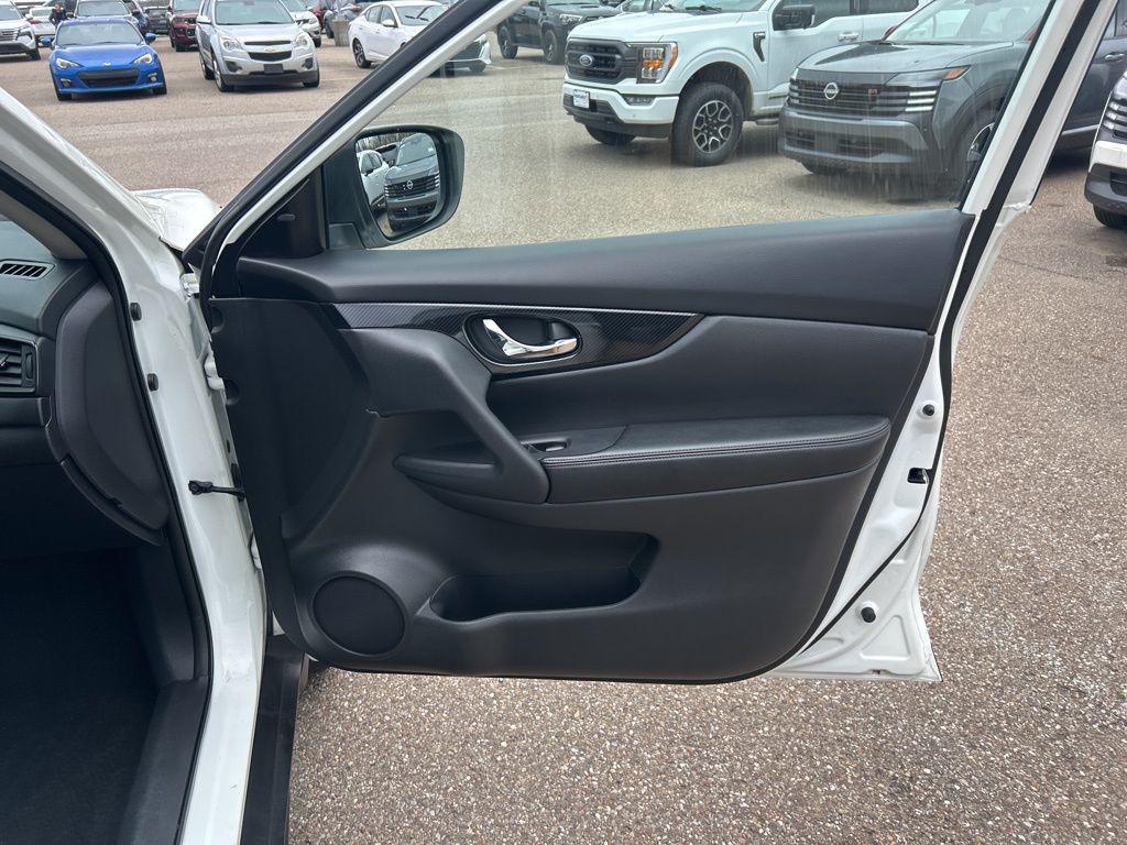 used 2018 Nissan Rogue car, priced at $18,980