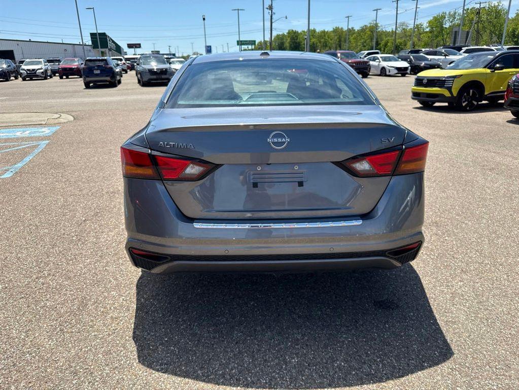 used 2023 Nissan Altima car, priced at $22,980