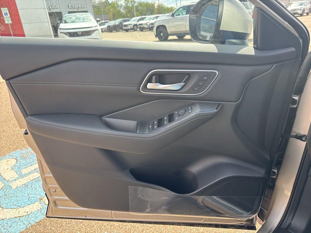 new 2026 Nissan Rogue car, priced at $36,837