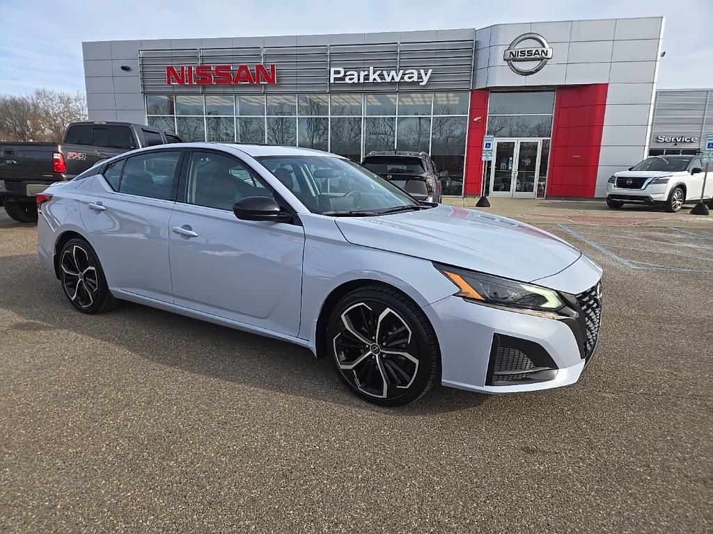 used 2023 Nissan Altima car, priced at $18,987