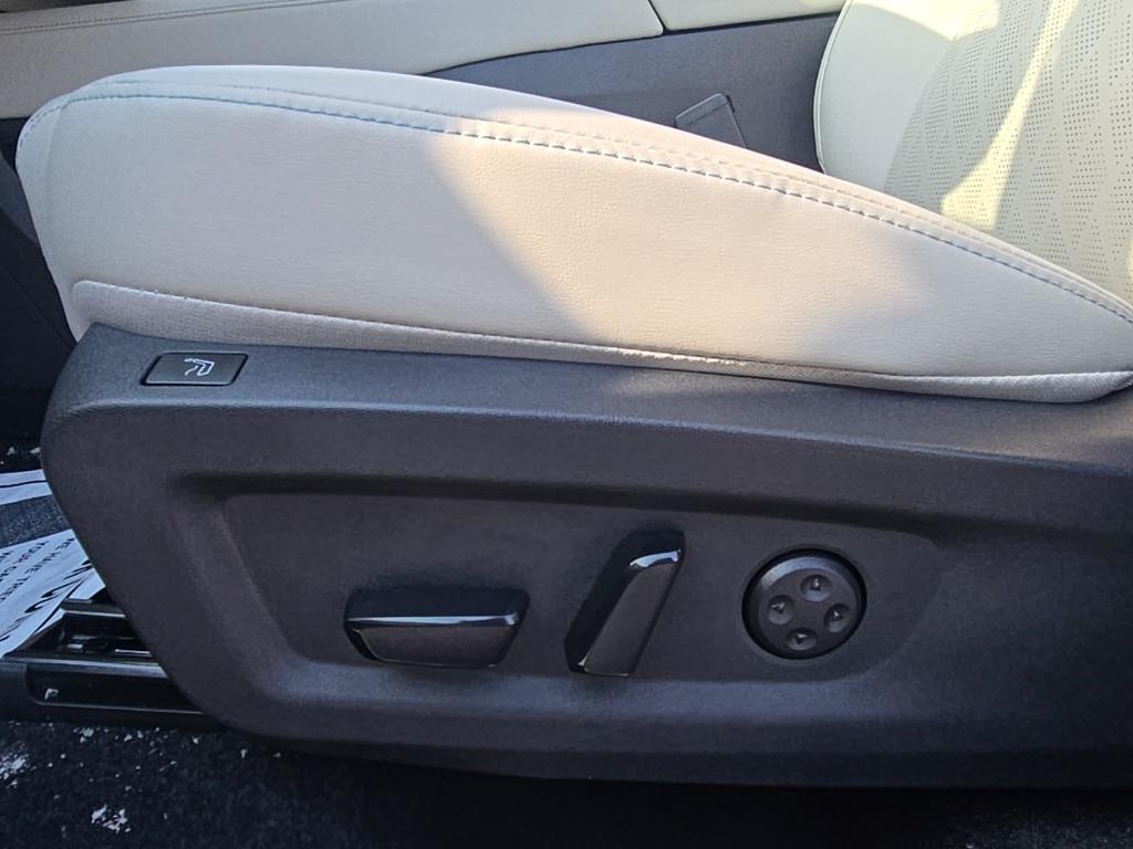 new 2025 Nissan Murano car, priced at $42,794