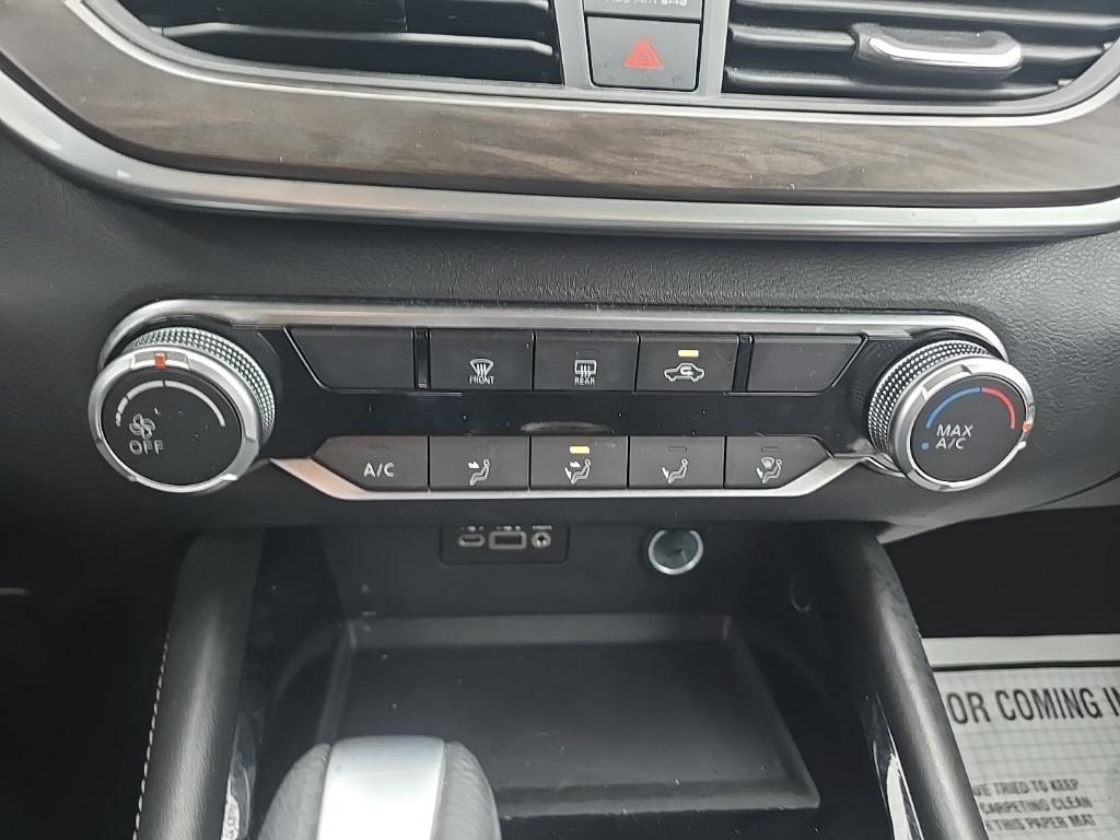 used 2023 Nissan Altima car, priced at $17,857