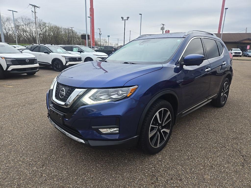 used 2017 Nissan Rogue car, priced at $14,922