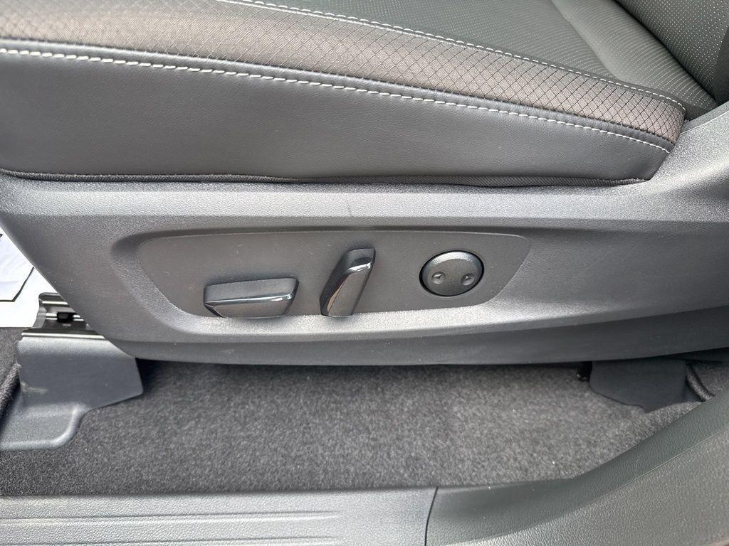 new 2026 Nissan Pathfinder car, priced at $47,542