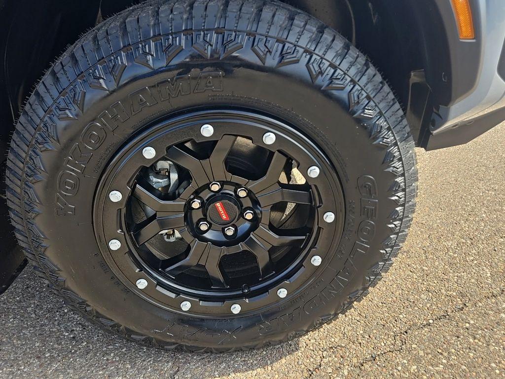 new 2025 Nissan Frontier car, priced at $49,995