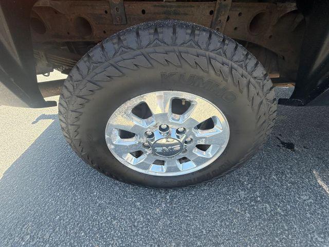 used 2011 GMC Sierra 2500 car, priced at $12,900