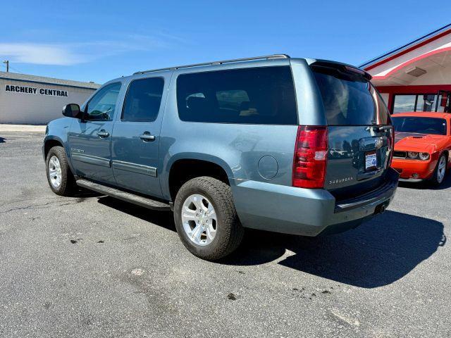 used 2010 Chevrolet Suburban car, priced at $12,999